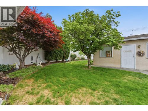 164-manor-park-avenue-main-north-penticton-09 at 164 Manor Park Avenue, Main North, Penticton