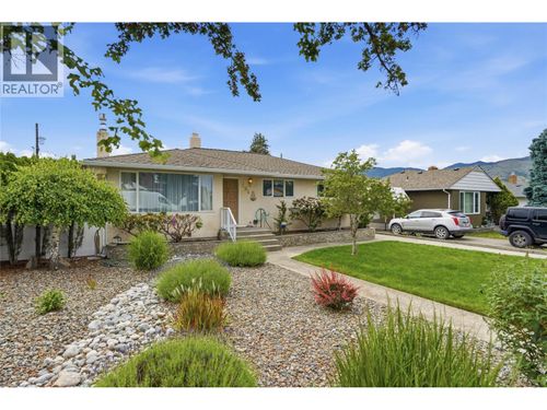 164-manor-park-avenue-main-north-penticton-11 at 164 Manor Park Avenue, Main North, Penticton