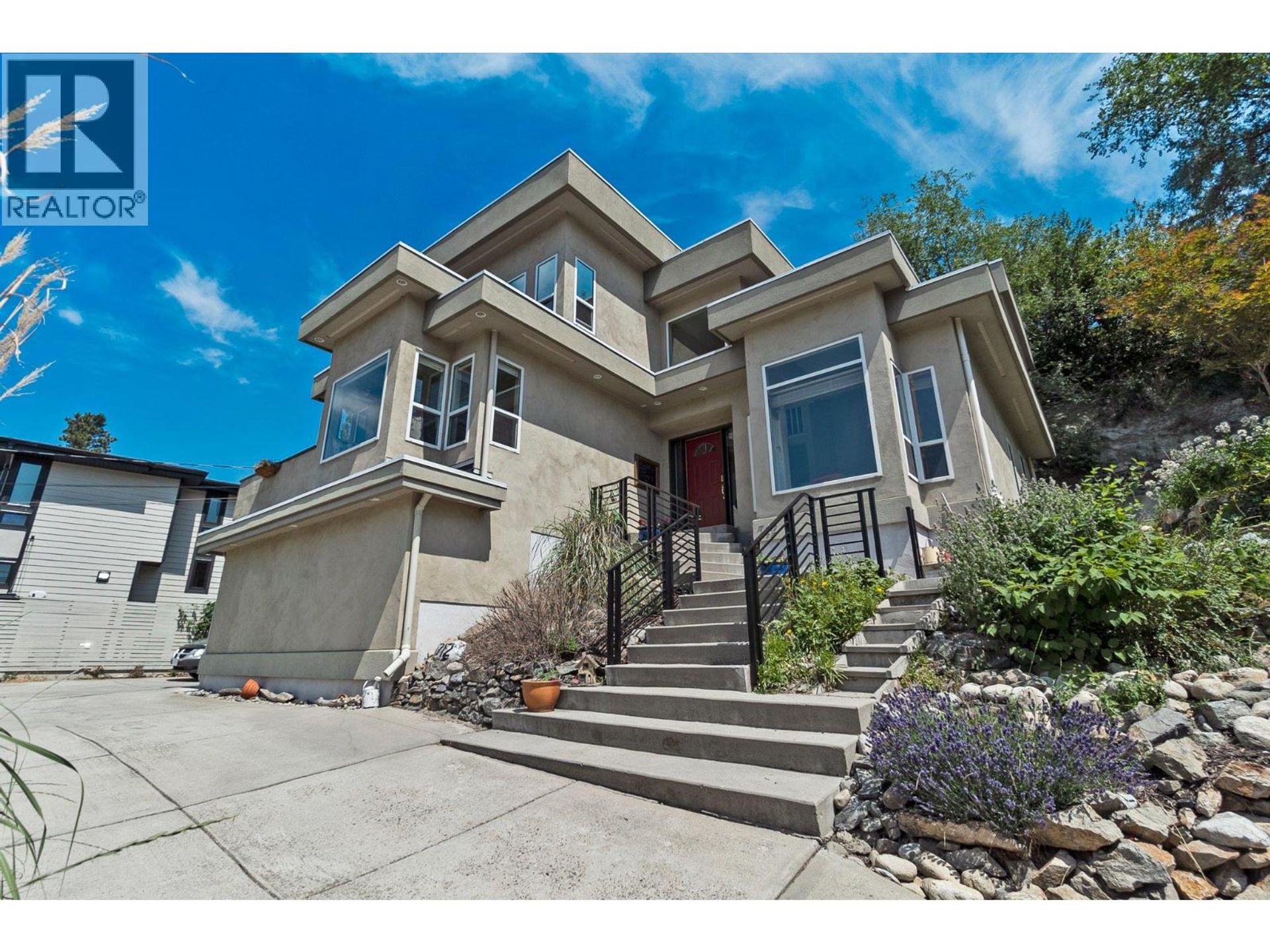 712 Creekside Road, Main North, Penticton 