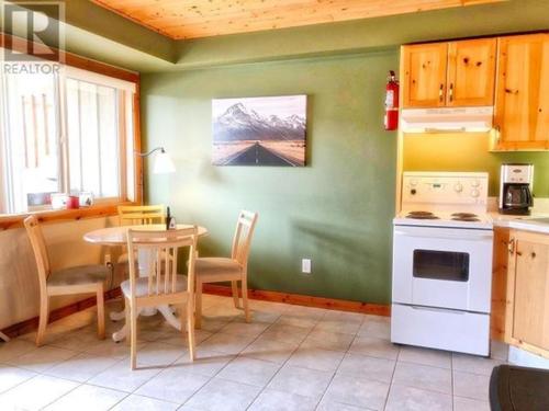 204-161-clearview-cres-pe-apex-mountain-hedley-penticton-apex-02 at 204 - 161 Clearview Crescent, Apex