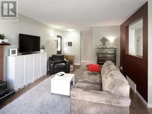 163-mcpherson-cres-pe-main-north-penticton-07 at 163 Mcpherson Crescent, Main North, Penticton 163-mcpherson-cres-pe-main-north-penticton-07 at 163 Mcpherson Crescent, Main North, Penticton