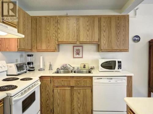 306-284-yorkton-ave-pe-main-south-penticton-04 at 306 - 284 Yorkton Avenue, Main South, Penticton