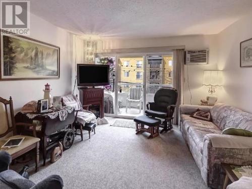 307-284-yorkton-ave-pe-main-south-penticton-01 at 307 - 284 Yorkton Avenue, Main South, Penticton 307-284-yorkton-ave-pe-main-south-penticton-01 at 307 - 284 Yorkton Avenue, Main South, Penticton