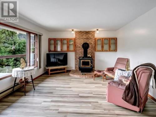 262-twin-lakes-road-ko-kaledenokanagan-falls-rural-kaledenokanagan-falls-04 at 262 Twin Lakes Road, Kaleden