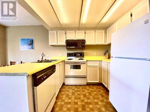 809-225-clearview-road-pe-apex-mountain-hedley-apex-mountain-resort-02 at 809 - 225 Clearview Road, Apex