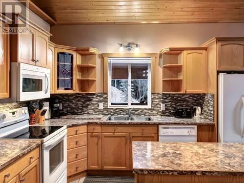 133-whitetail-road-pe-apex-mountain-hedley-apex-mountain-06 at 1 - 133 Whitetail Road, Apex Mountain (hedley), Apex 133-whitetail-road-pe-apex-mountain-hedley-apex-mountain-06 at 1 - 133 Whitetail Road, Apex Mountain (hedley), Apex