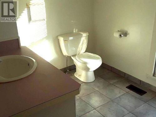 410-alexander-ave-pe-main-north-penticton-11 at 410 Alexander Avenue, Main North, Penticton 410-alexander-ave-pe-main-north-penticton-11 at 410 Alexander Avenue, Main North, Penticton