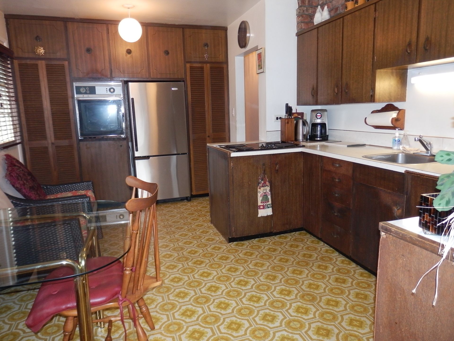 60230 at 1355 14th Street East, Westlynn, North Vancouver