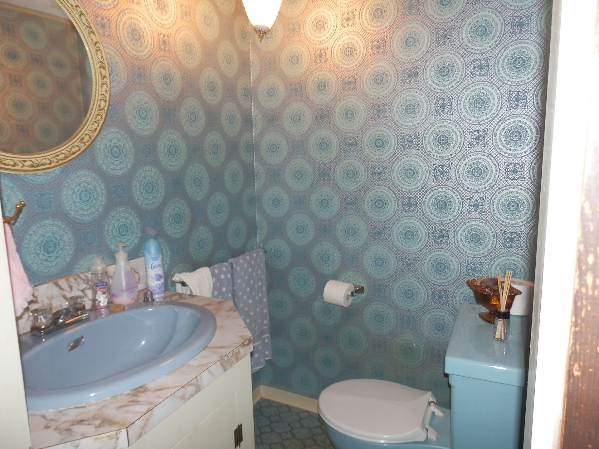 60266 at 1355 14th Street East, Westlynn, North Vancouver