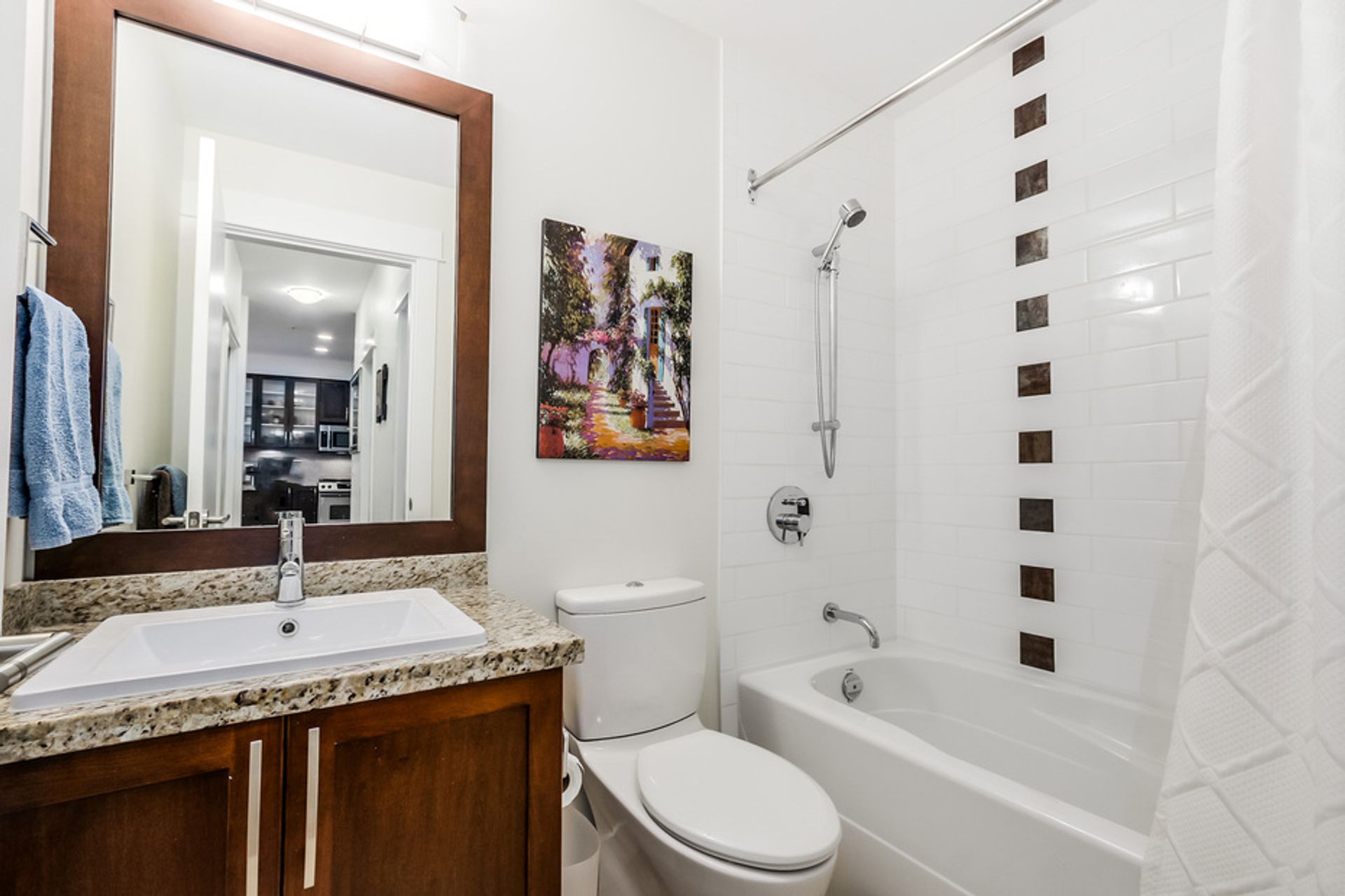 60359 at 11 - 307 15th Street East, Central Lonsdale, North Vancouver