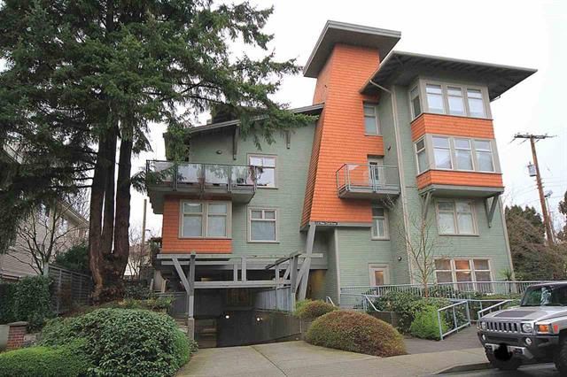 61084 at 304 - 118 22nd Street West, Central Lonsdale, North Vancouver