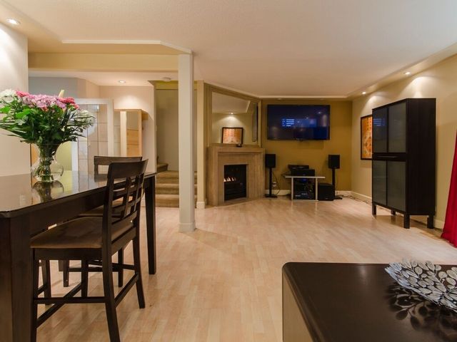 60412 at 1098 Premier Street, Lynnmour, North Vancouver