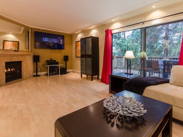 60415 at 1098 Premier Street, Lynnmour, North Vancouver