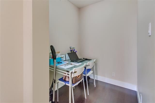 61121 at 1003 - 1320 Chesterfield Avenue, Central Lonsdale, North Vancouver