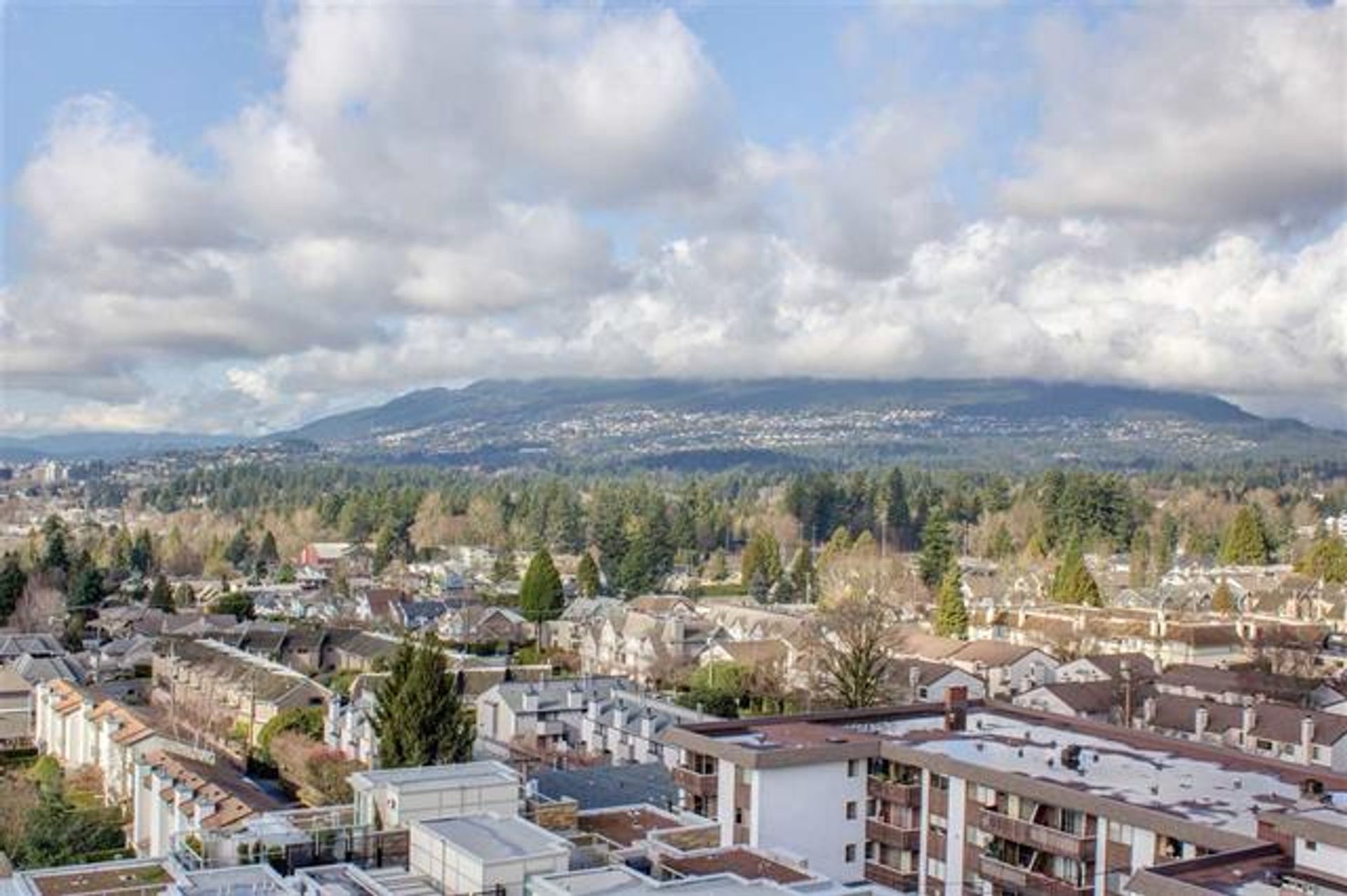 61099 at 1003 - 1320 Chesterfield Avenue, Central Lonsdale, North Vancouver