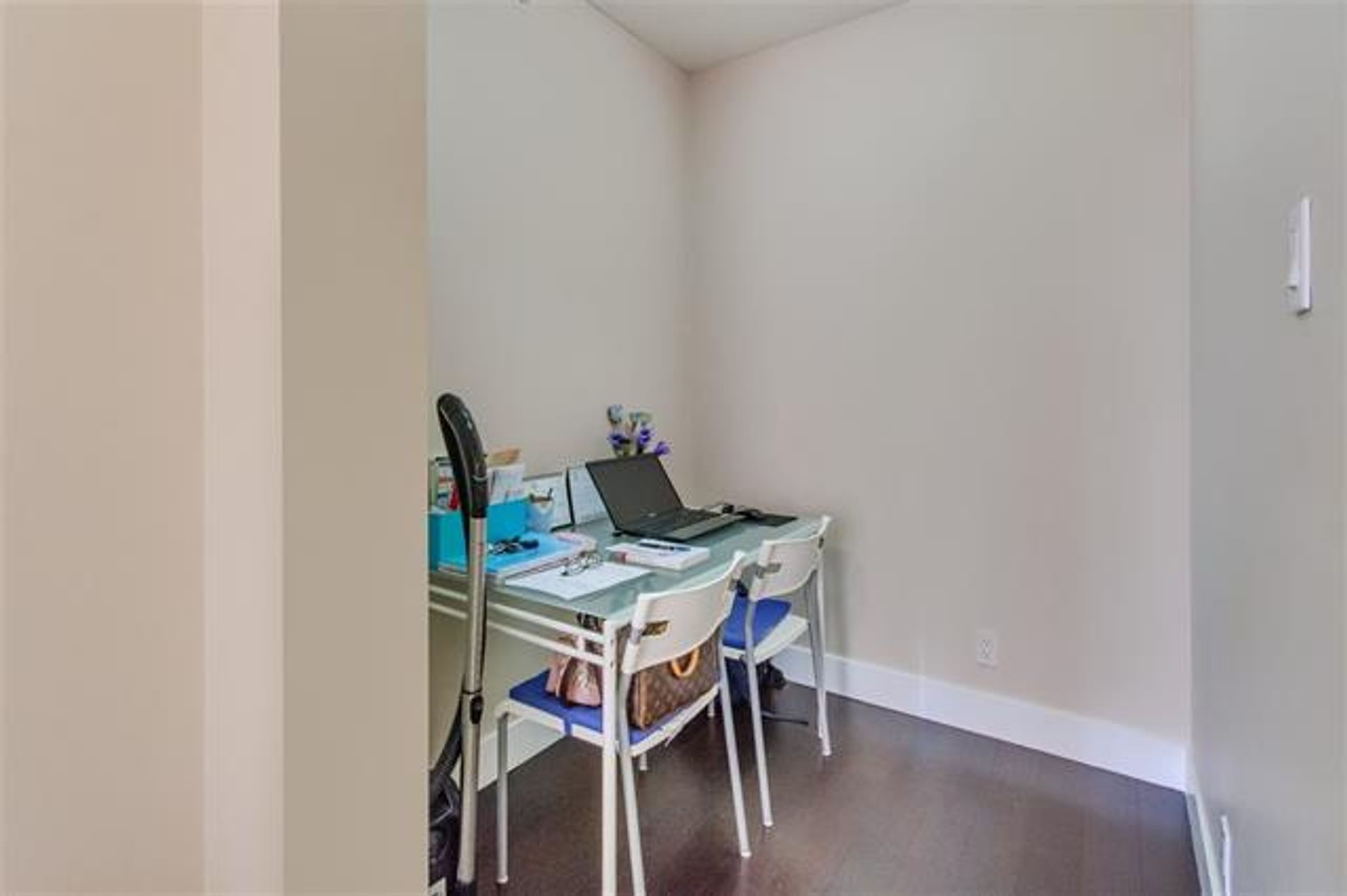 61121 at 1003 - 1320 Chesterfield Avenue, Central Lonsdale, North Vancouver