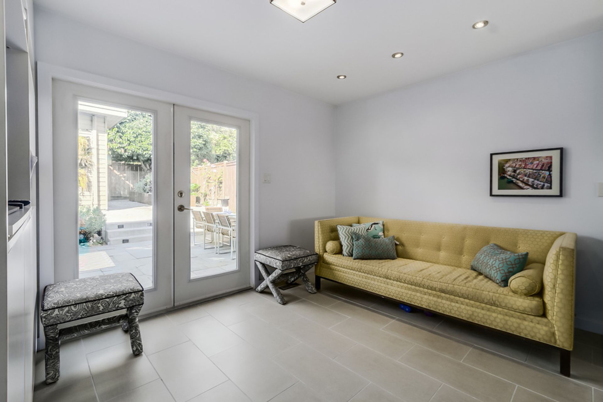 60463 at 256 5th Street West, Lower Lonsdale, North Vancouver