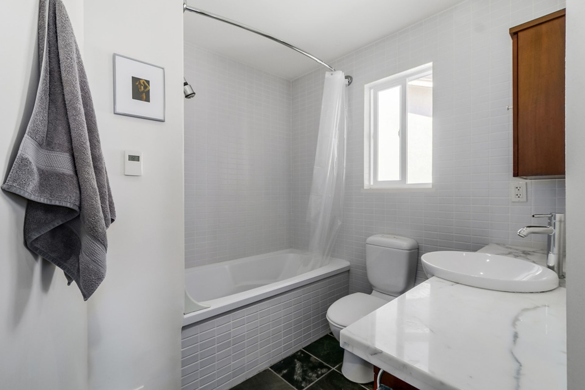 60475 at 256 5th Street West, Lower Lonsdale, North Vancouver