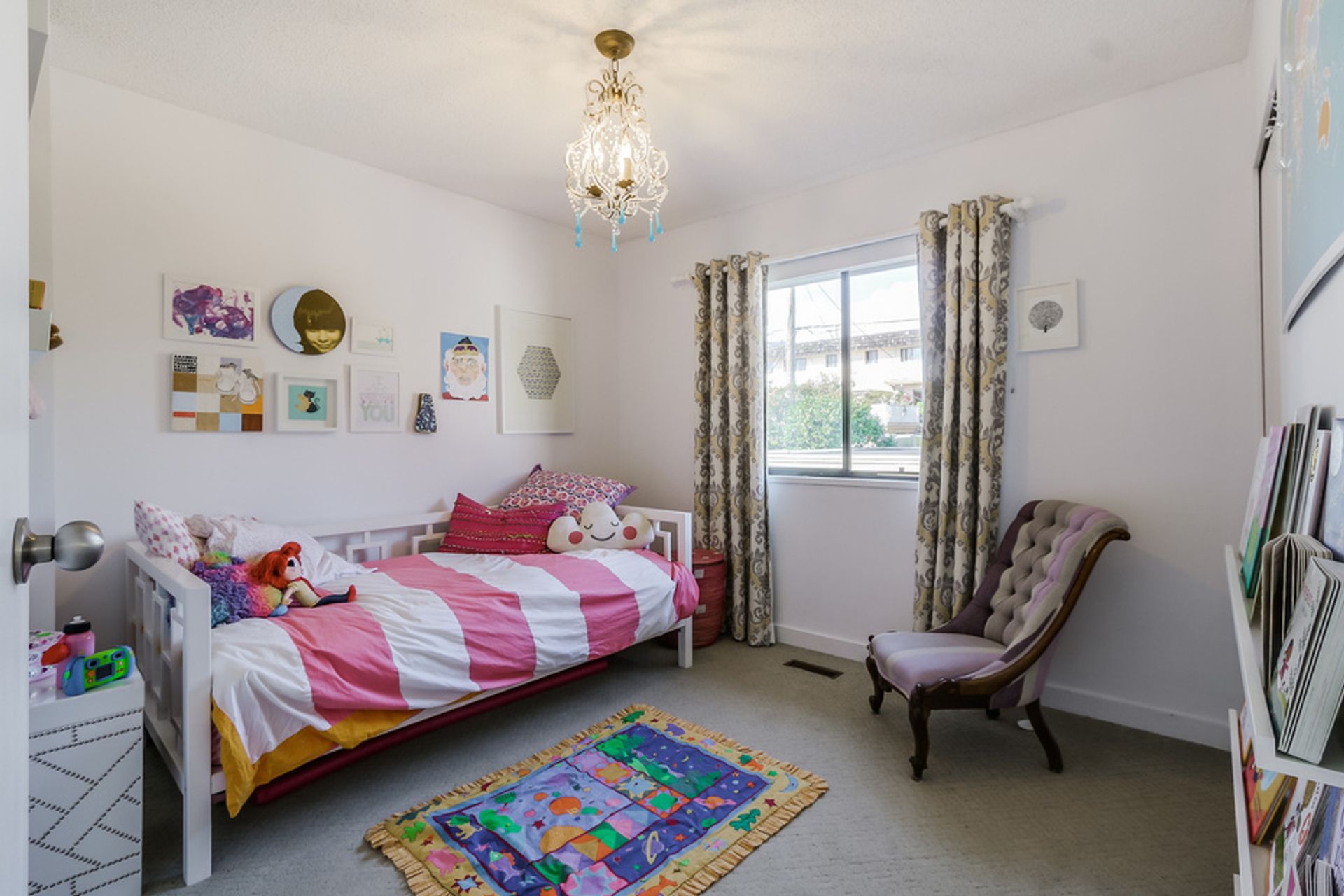 60493 at 256 5th Street West, Lower Lonsdale, North Vancouver