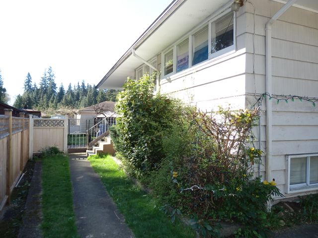 60693 at 3045 Elizabeth Way, North Vancouver