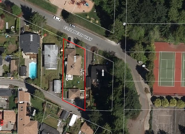 60715 at 3045 Elizabeth Way, North Vancouver