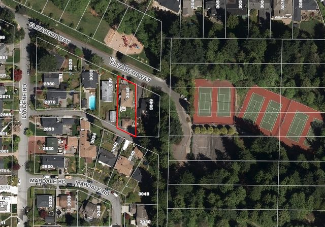 60718 at 3045 Elizabeth Way, North Vancouver