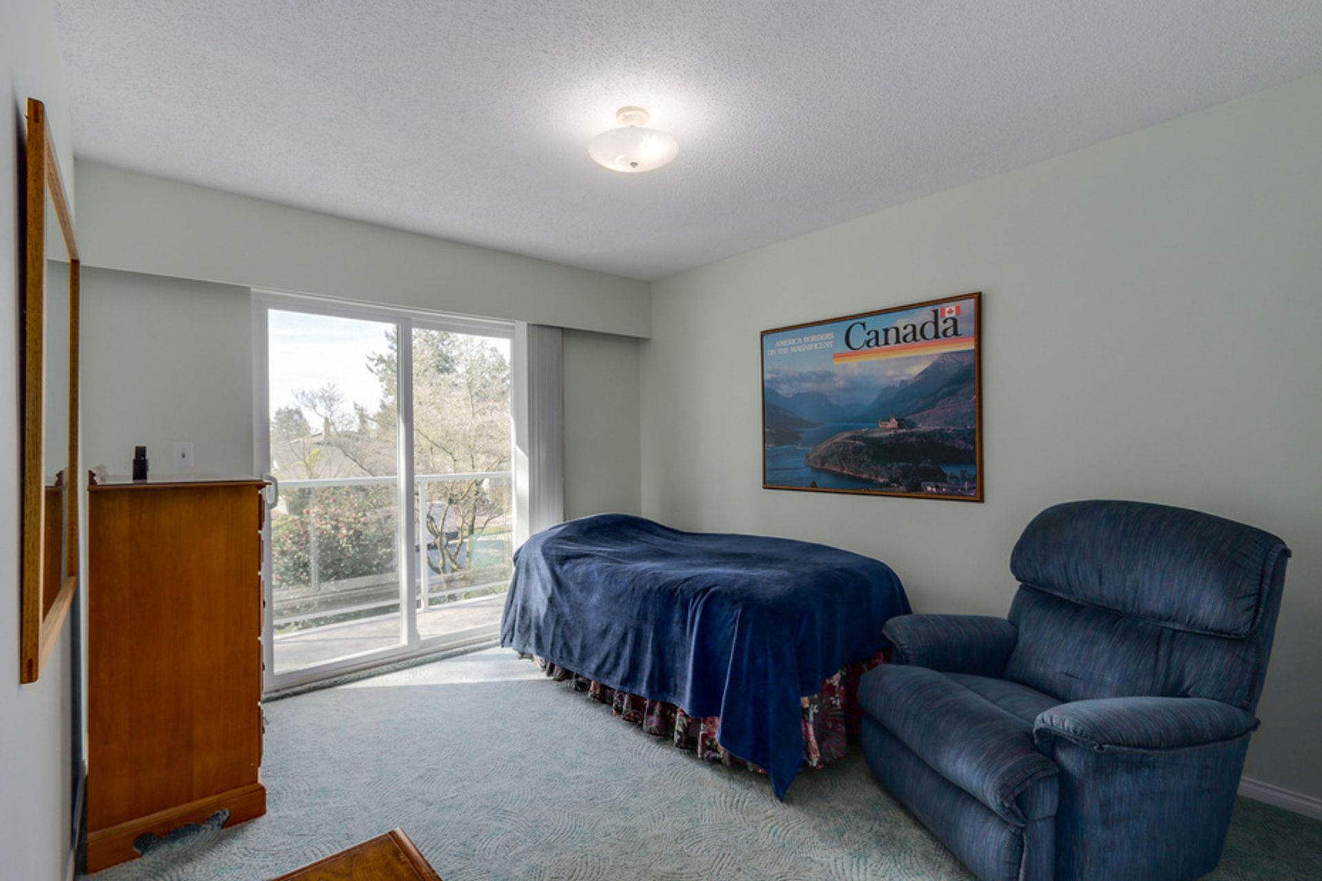 60767 at 854 11th Street E, North Vancouver