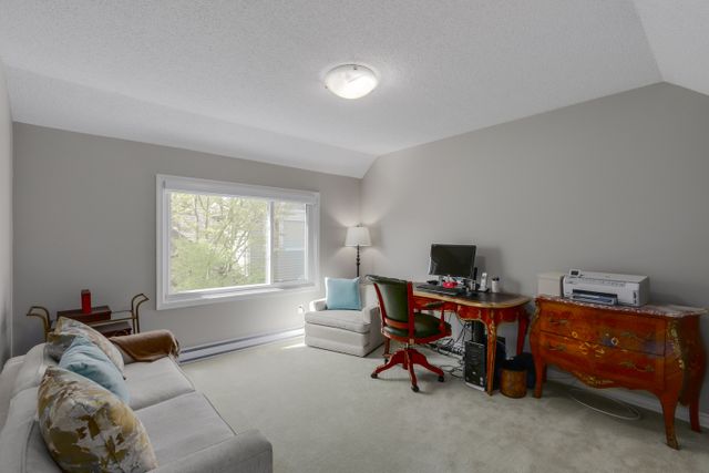 60877 at 101 - 223 Keith Road E, North Vancouver