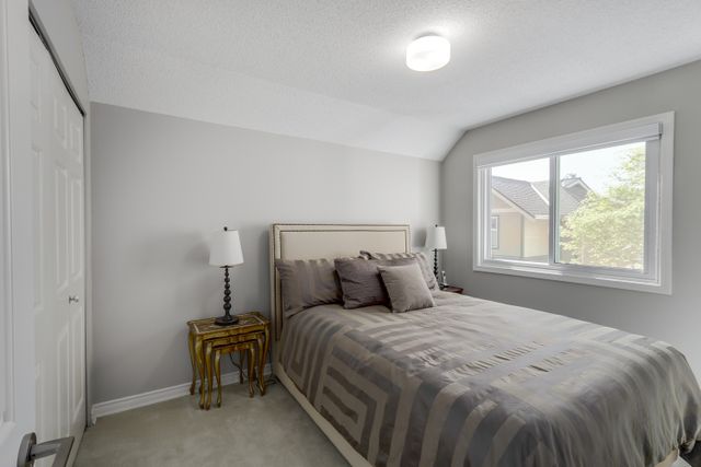 60880 at 101 - 223 Keith Road E, North Vancouver