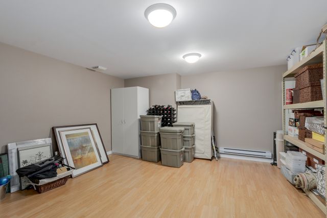 60889 at 101 - 223 Keith Road E, North Vancouver