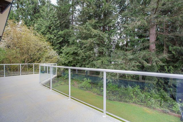 60965 at 851 Prospect Avenue, North Vancouver