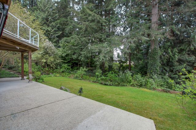 60992 at 851 Prospect Avenue, North Vancouver