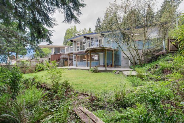 60995 at 851 Prospect Avenue, North Vancouver