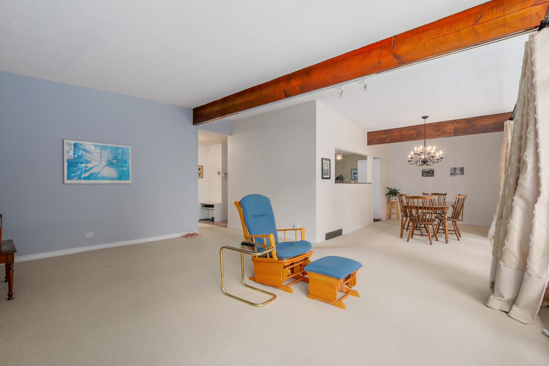 60947 at 851 Prospect Avenue, North Vancouver