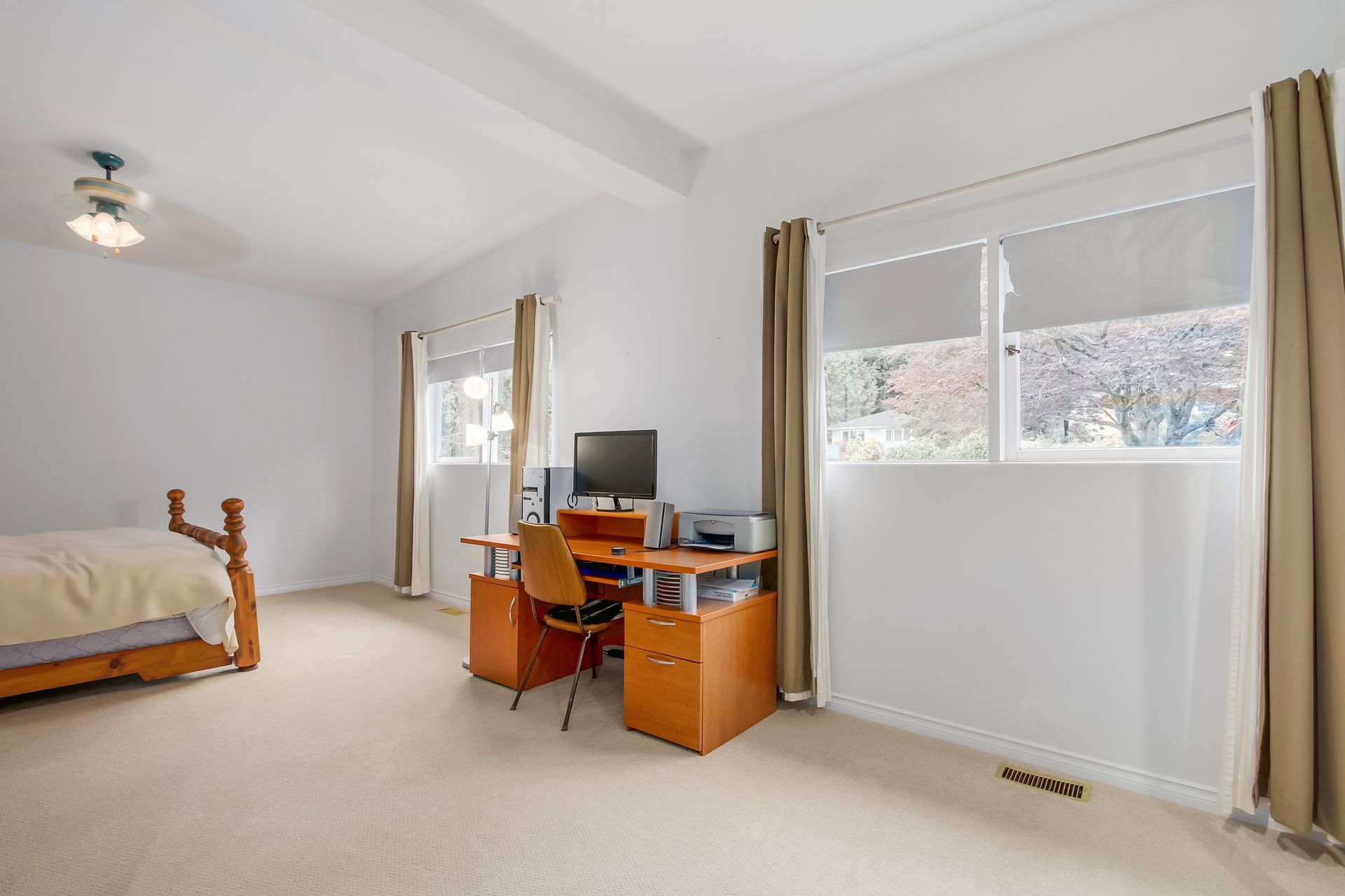 60974 at 851 Prospect Avenue, North Vancouver