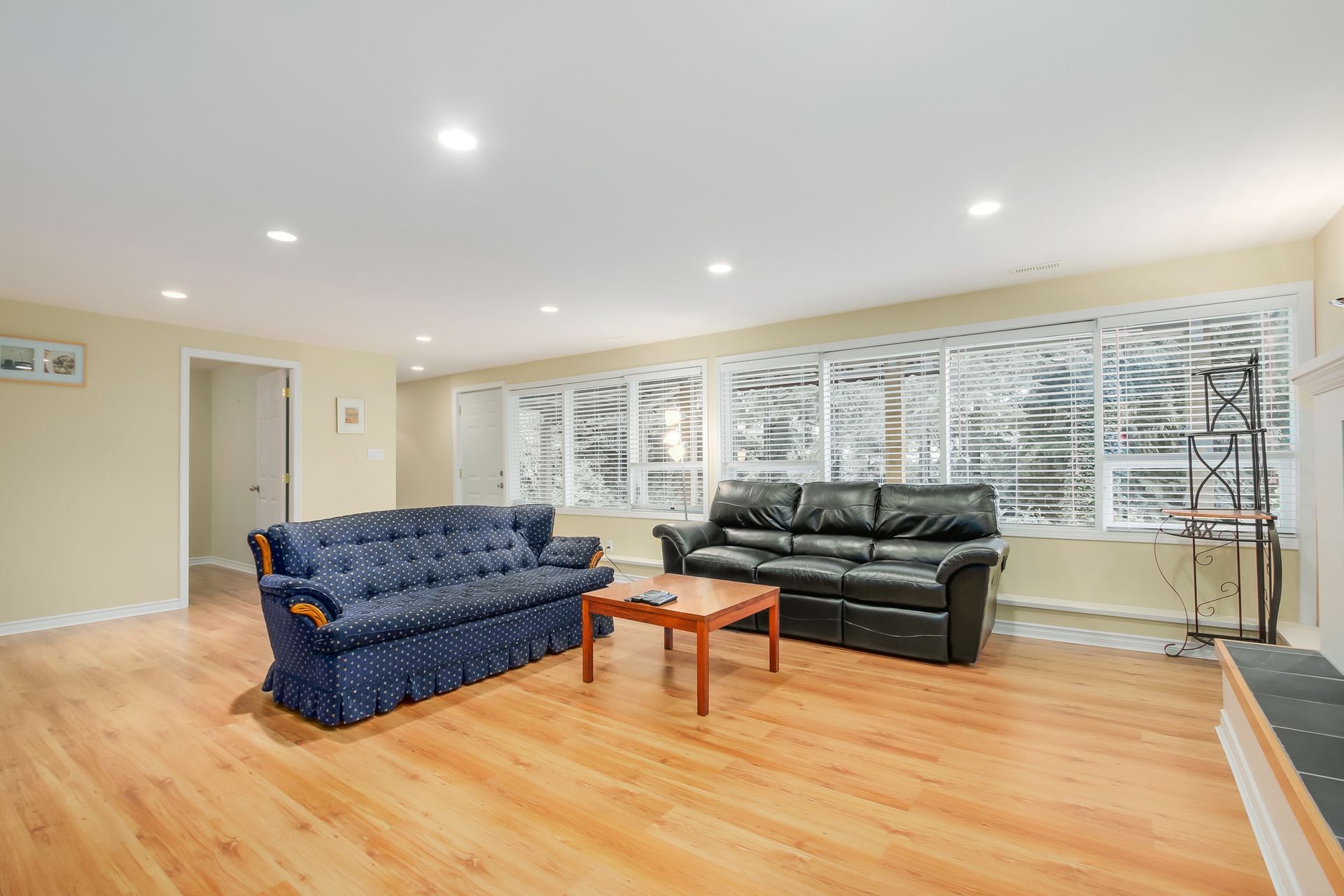 60983 at 851 Prospect Avenue, North Vancouver