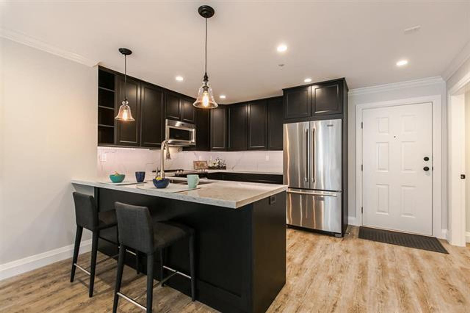 61395 at 103 - 1140 Strathaven Drive, North Vancouver