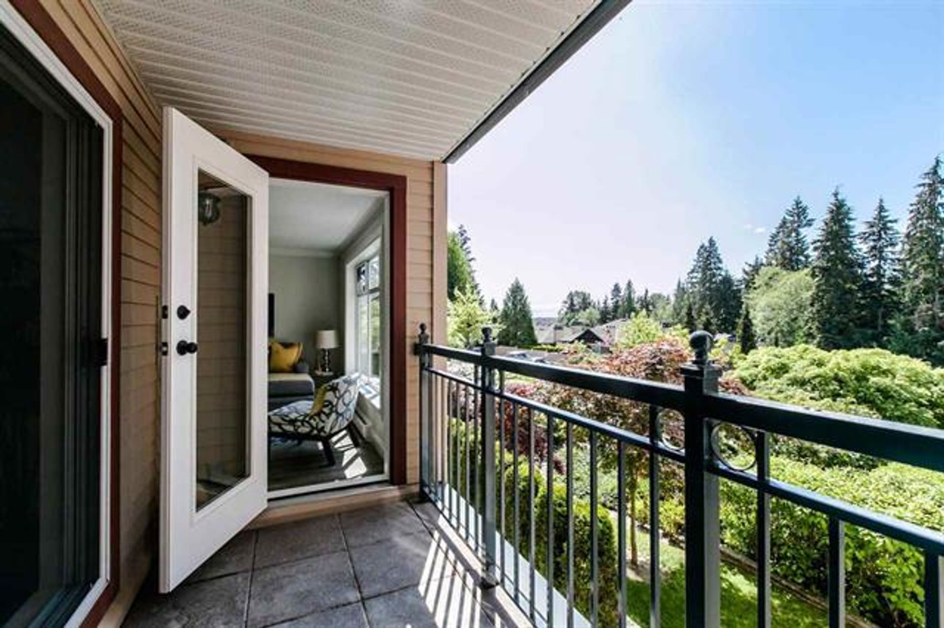 61423 at 103 - 1140 Strathaven Drive, North Vancouver