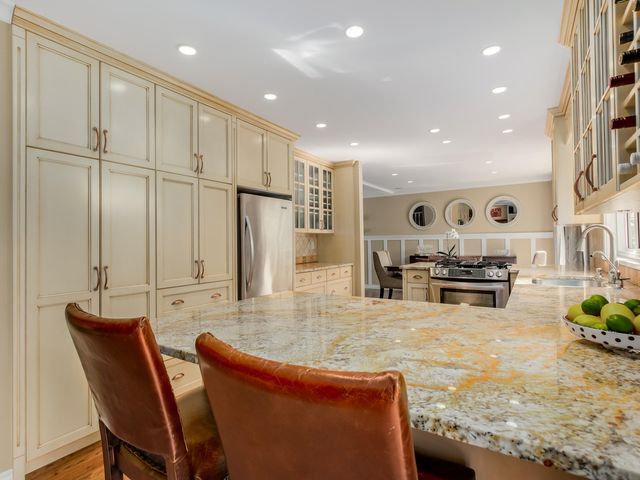 61457 at 697 Braemar Road E, North Vancouver