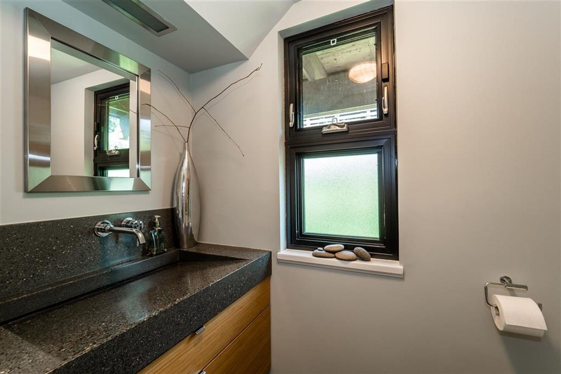 61675 at 3333 Chaucer Avenue, North Vancouver