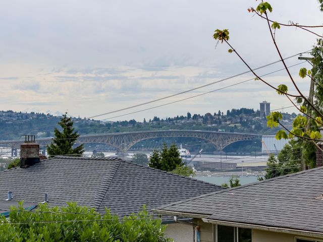 61723 at 828 4th Street E, North Vancouver