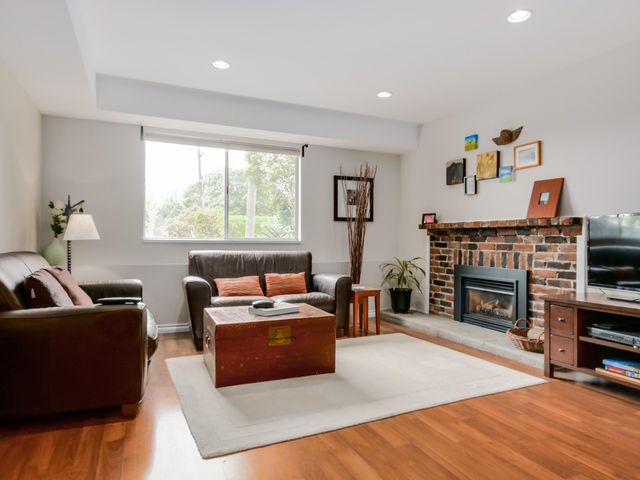 61738 at 828 4th Street E, North Vancouver