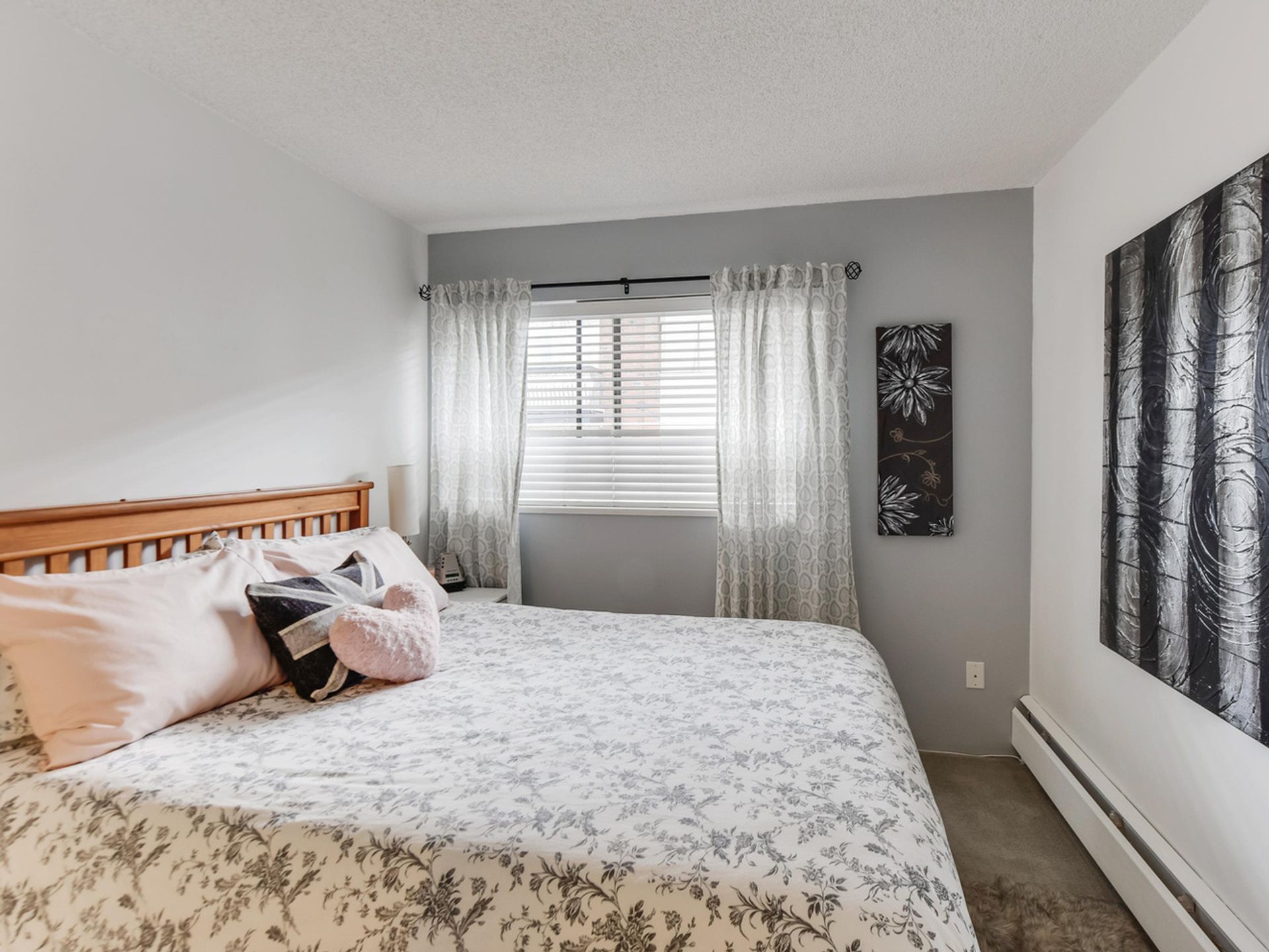 61976 at 321 - 206 15th Street E, North Vancouver