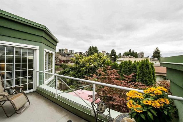 62067 at 301 - 250 4th Street W, North Vancouver