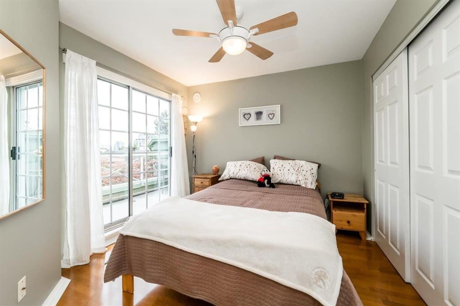 62055 at 301 - 250 4th Street W, North Vancouver