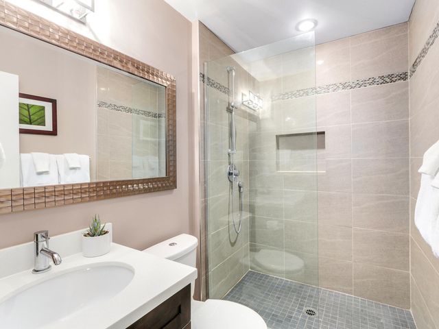 62141 at 151 - 3300 Capilano Road, North Vancouver