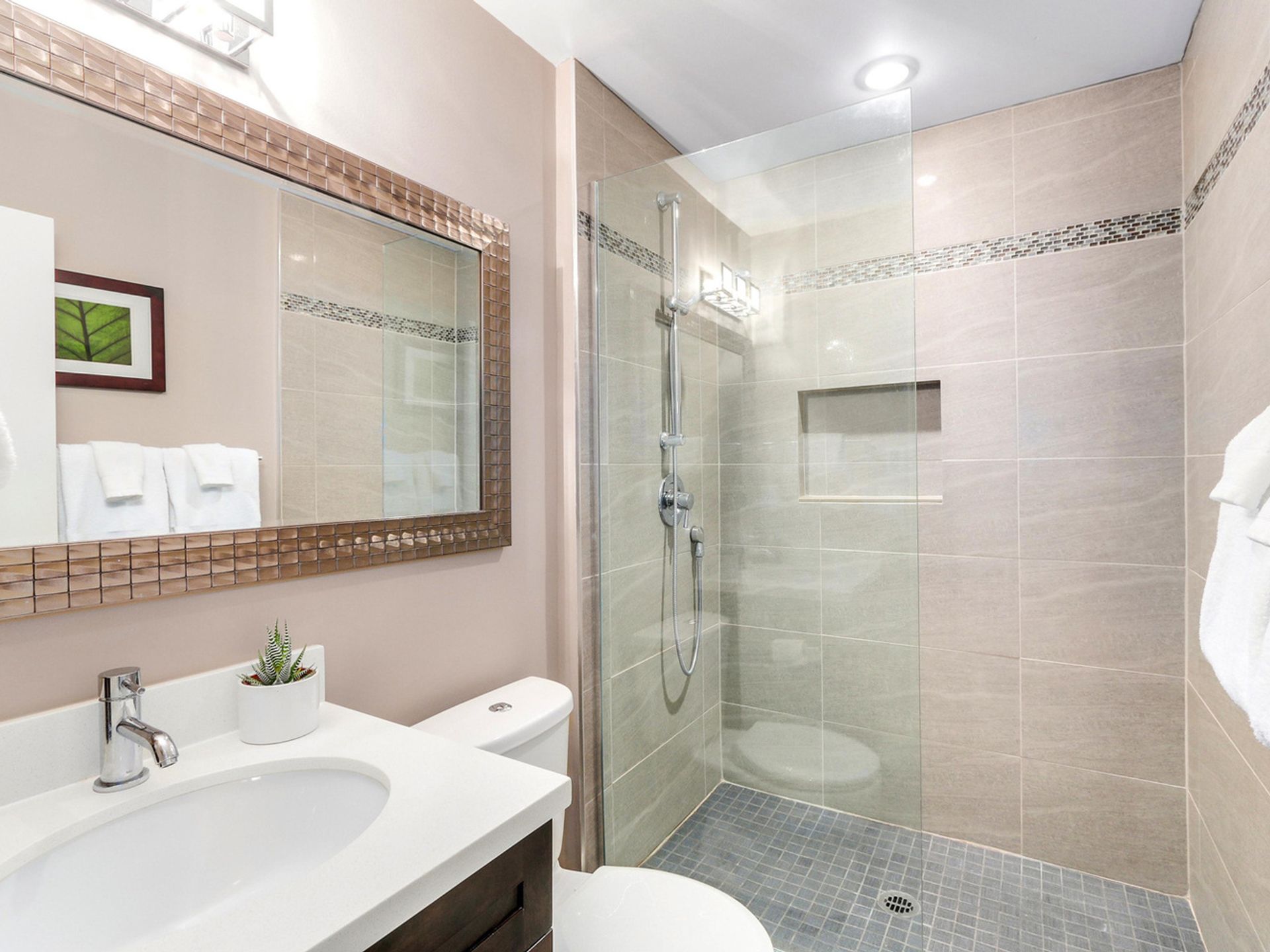 62141 at 151 - 3300 Capilano Road, North Vancouver