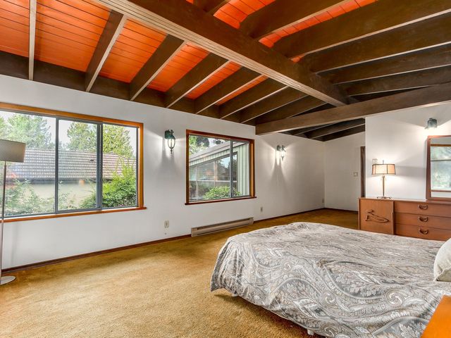 62193 at 159 Kensington, North Vancouver