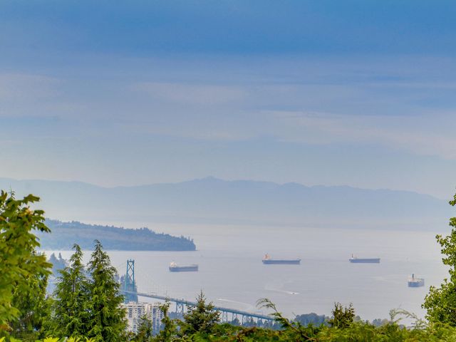 62221 at 159 Kensington, North Vancouver