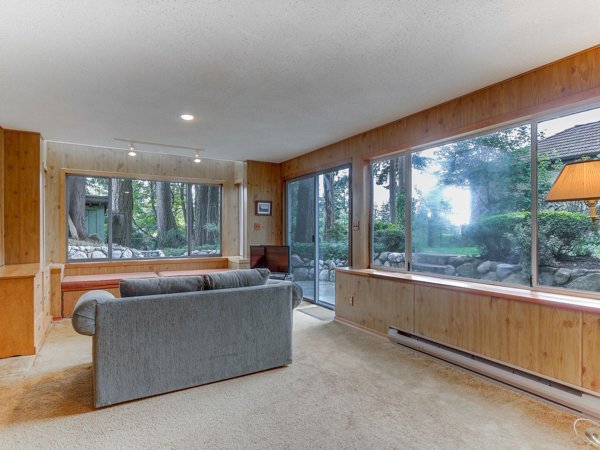 62200 at 159 Kensington, North Vancouver